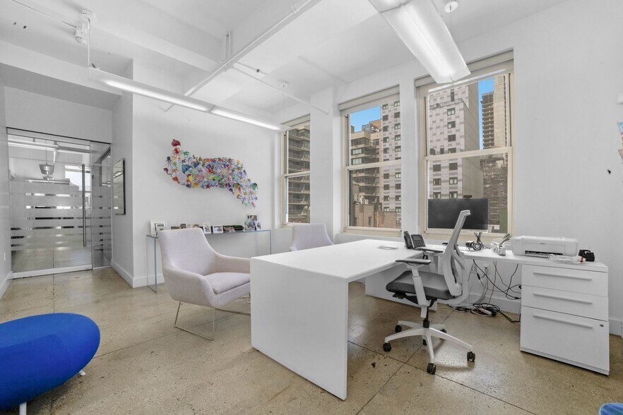 More Photos Of 70 W 36th St, New York Office For Sale