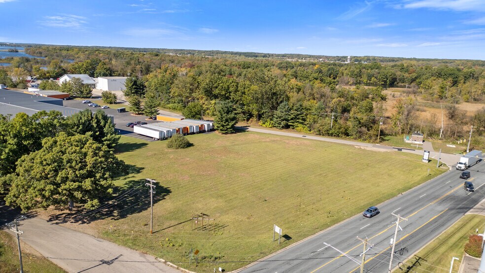 More Photos Of 1402 S 35th St, Galesburg Land For Sale