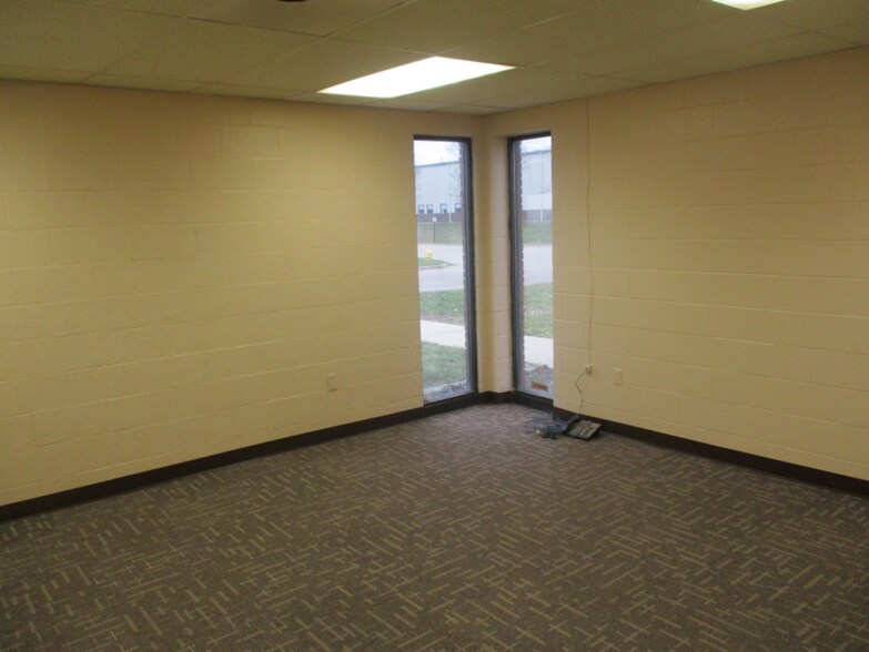 More Photos Of 3745 Dykstra Dr NW, Grand Rapids Manufacturing For Sale