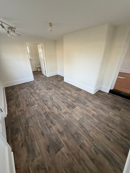 More Photos Of 137 West St, Pittsboro Office For Lease