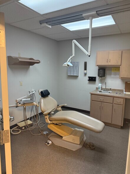More Photos Of 520 N Pine St, Harrison Medical For Lease