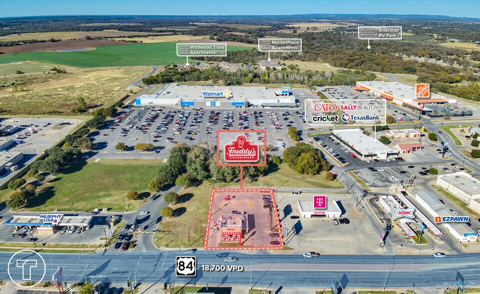 More Photos Of 305 W Commerce St, Brownwood Fast Food For Sale