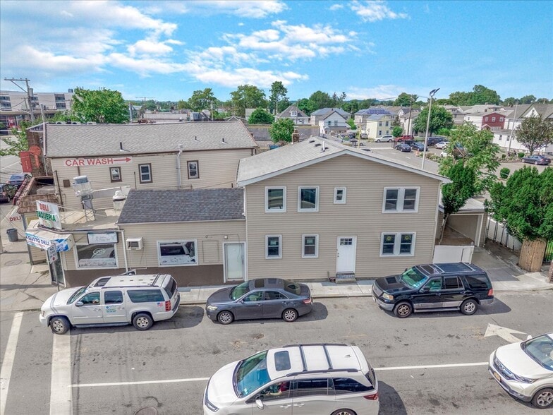 Primary Photo Of 6 E Barclay St, Hicksville Apartments For Sale