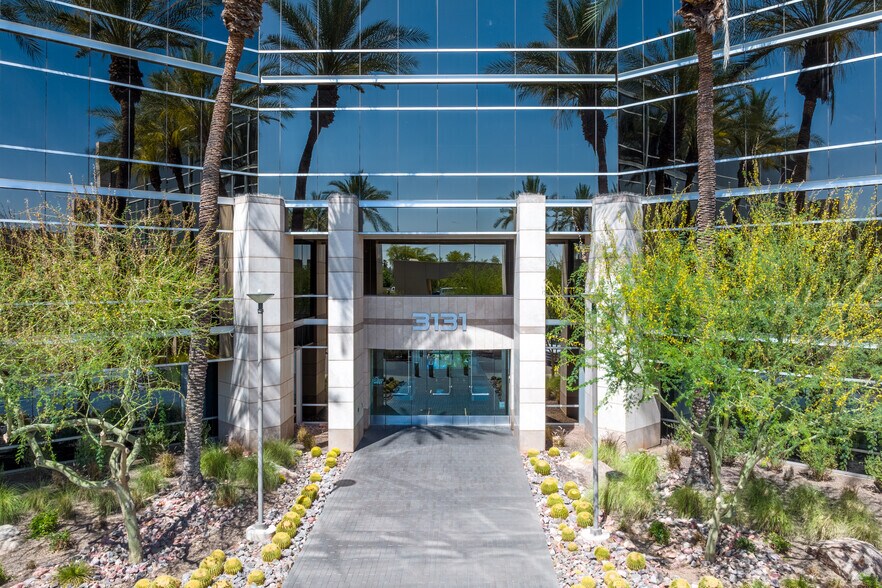 More Photos Of 3131 E Camelback Rd, Phoenix Office For Lease