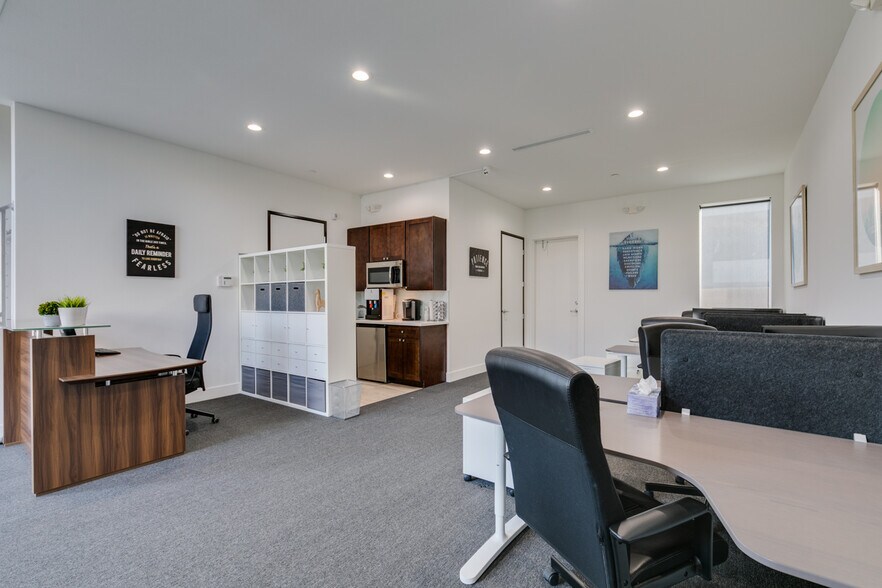 More Photos Of 7318 W Post Rd, Las Vegas Loft Creative Space For Sale