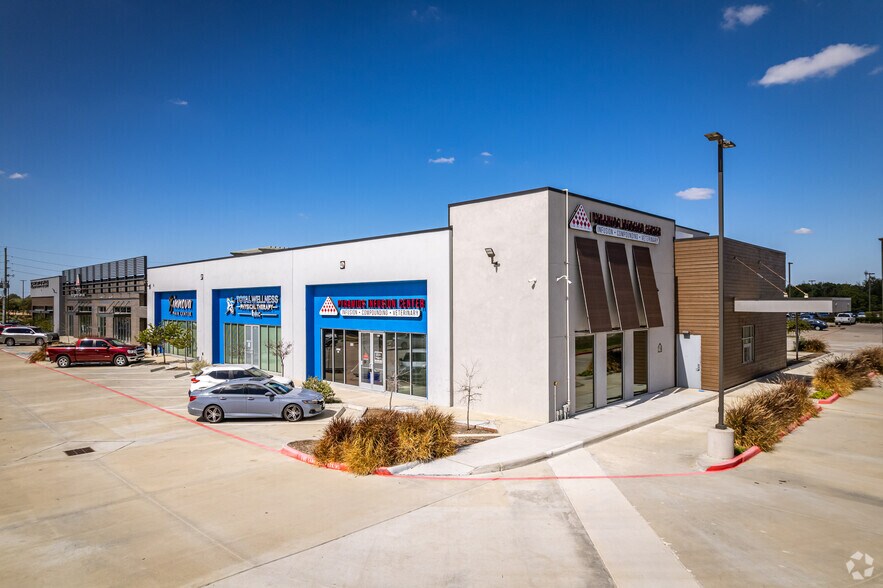 More Photos Of 3569 Business Center Dr, Pearland Storefront Retail Office For Lease