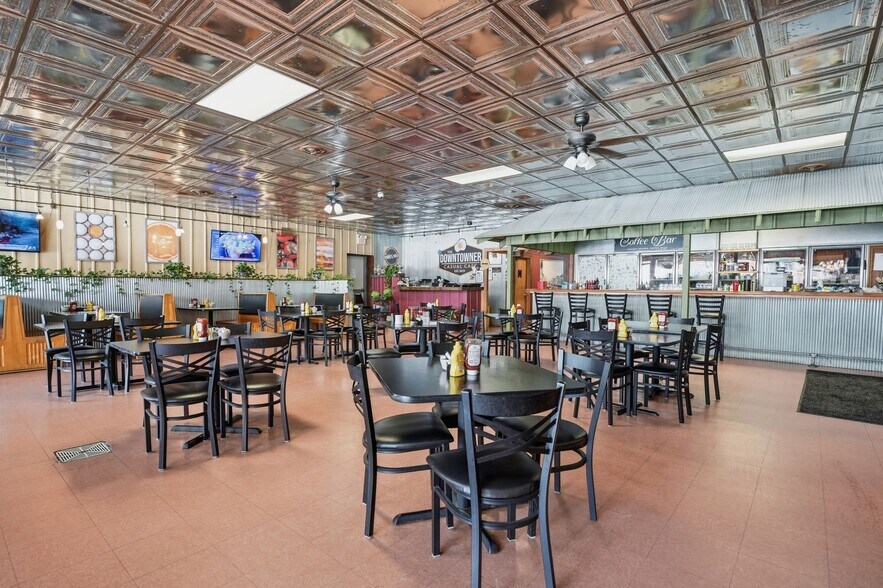 More Photos Of 715 1st Corso, Nebraska City Restaurant For Sale