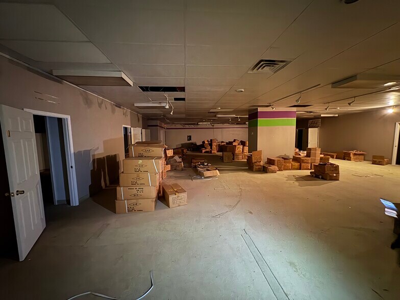 More Photos Of 1970 Bessemer Rd, Birmingham Freestanding For Lease