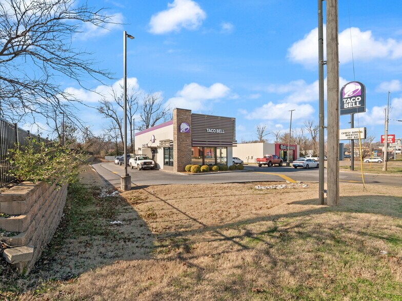 More Photos Of 1023 Paris Rd, Mayfield Fast Food For Sale