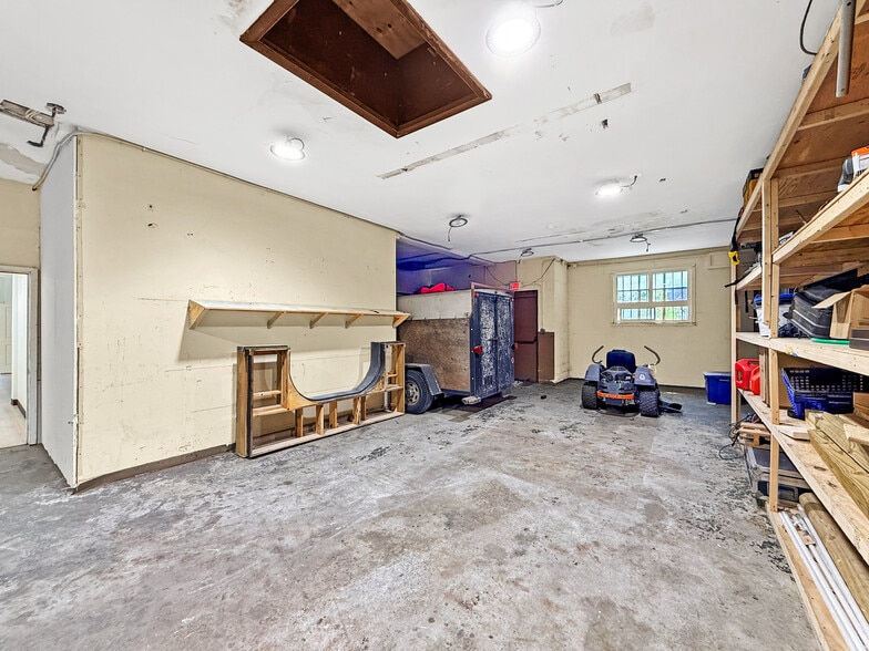 More Photos Of 64 Dewey St, Worcester Office For Sale