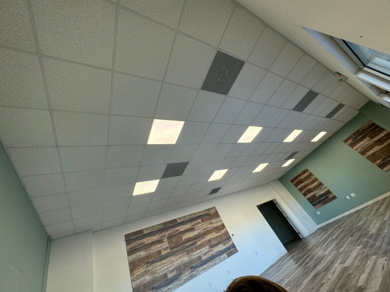 More Photos Of 872 Cottonwood Ln, Fernley Flex For Lease