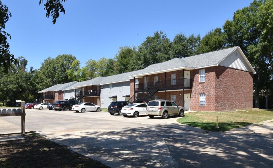 Primary Photo Of 6970 Highway 1, Mansura Apartments For Sale