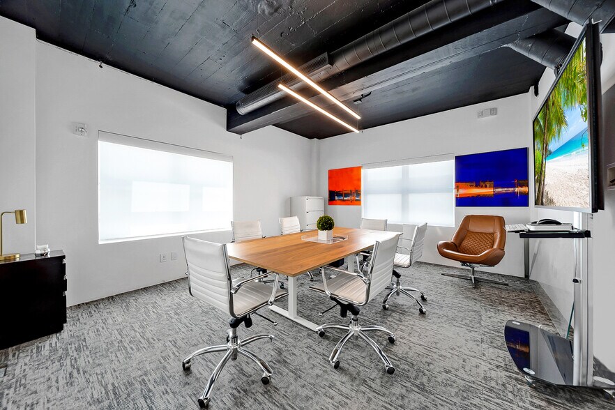 More Photos Of 605 Lincoln Rd, Miami Beach Office Residential For Lease
