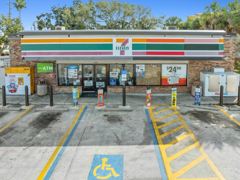 More Photos Of 9695 Gulf Blvd, Treasure Island Service Station For Sale