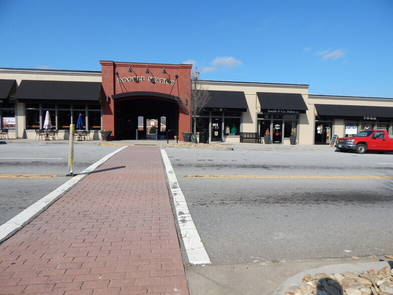 Primary Photo Of 101 NE Main St, Easley Storefront For Lease