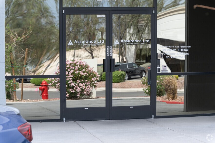 More Photos Of 5740 Arville St, Las Vegas Warehouse For Lease