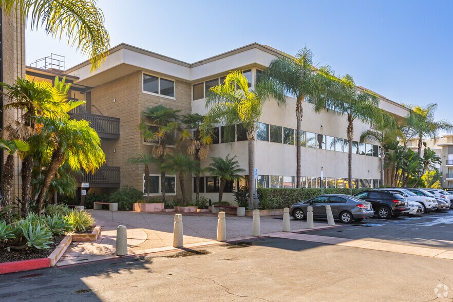 More Photos Of 8745 Aero Dr, San Diego Office For Lease