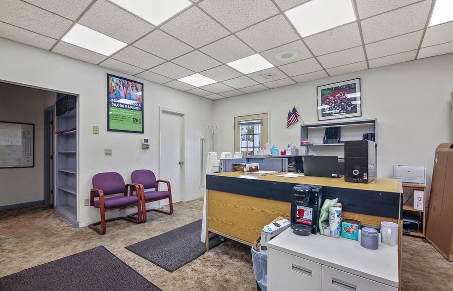 More Photos Of 470 New Britain Rd, Berlin Office For Sale