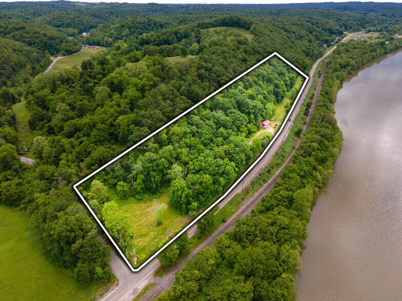 More Photos Of 31647 Charleston Rd, Leon Storefront For Sale