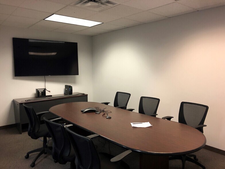More Photos Of 2601 Cambridge Ct, Auburn Hills Office For Lease