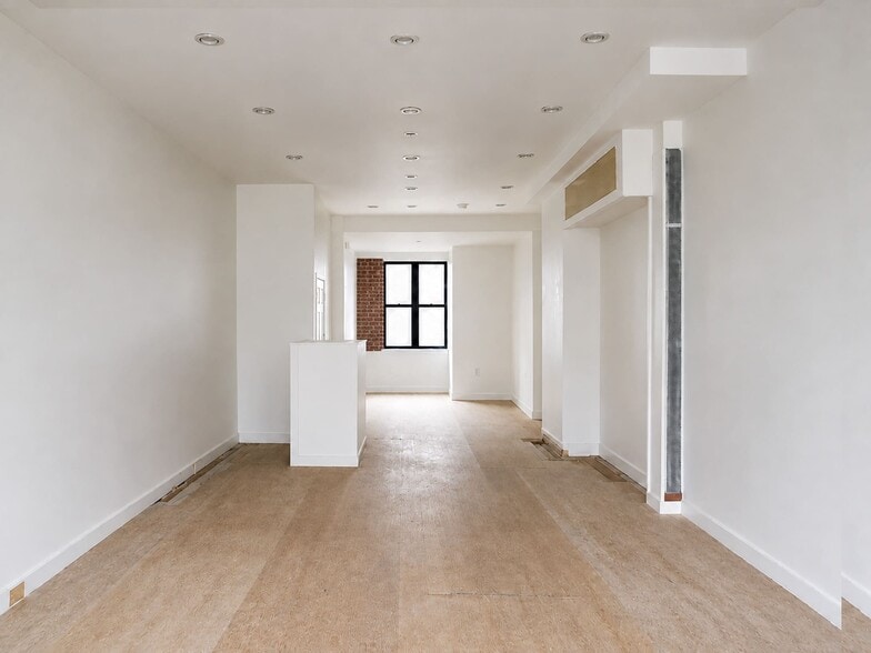 More Photos Of 191A Utica Ave, Brooklyn Storefront Retail Residential For Sale