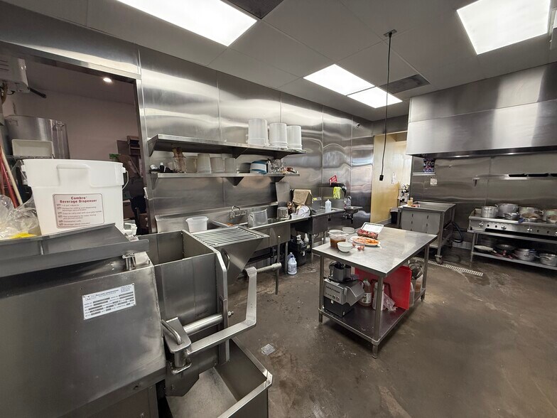 More Photos Of 715 N Maclay Ave, San Fernando Restaurant For Sale