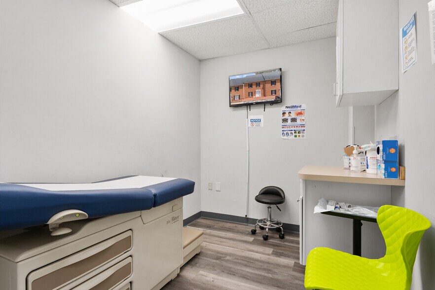 More Photos Of 10294-10300 Baltimore National Pike, Ellicott City Office For Sale