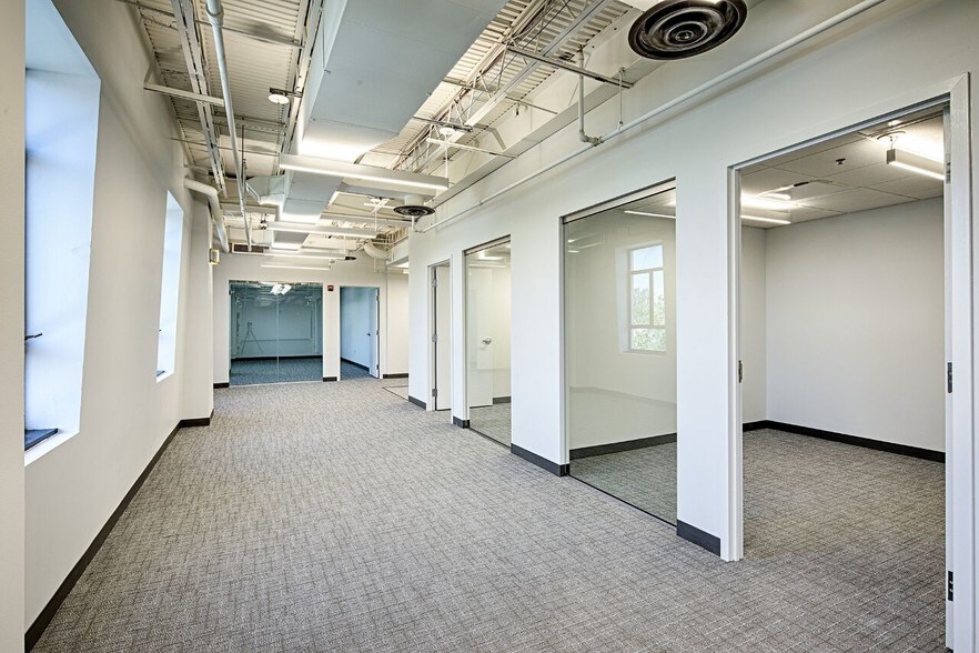 More Photos Of 121 N Pitt St, Alexandria Office For Lease