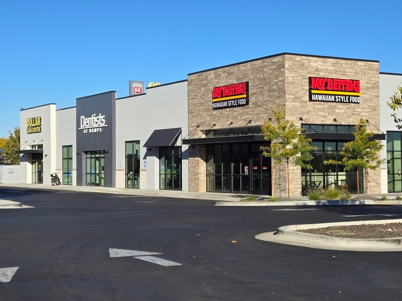 More Photos Of 1255 N Happy Valley Rd, Nampa Restaurant For Sale