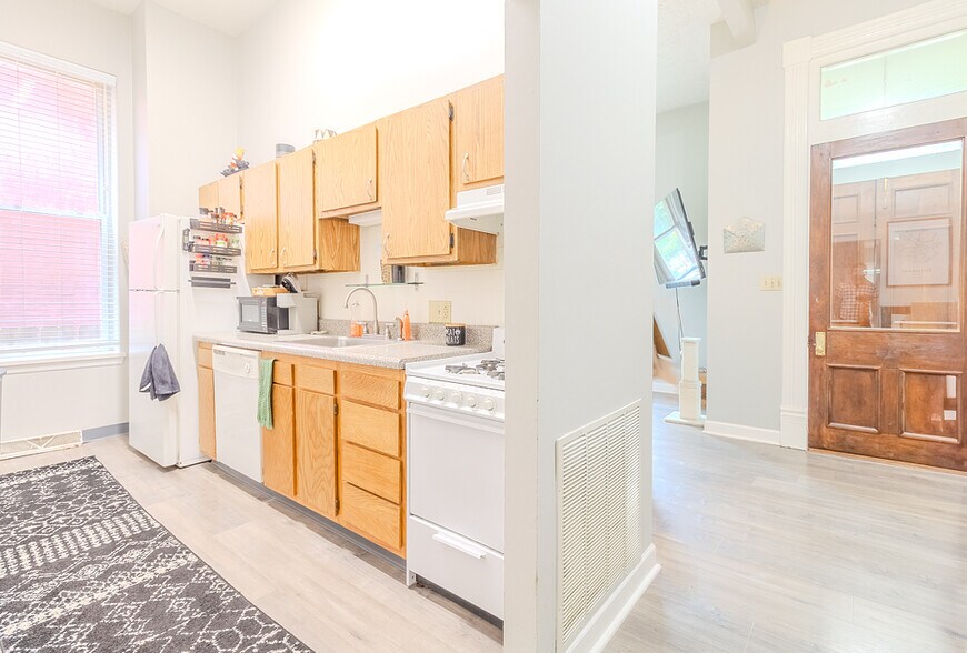 More Photos Of , Pittsburgh Multifamily For Sale