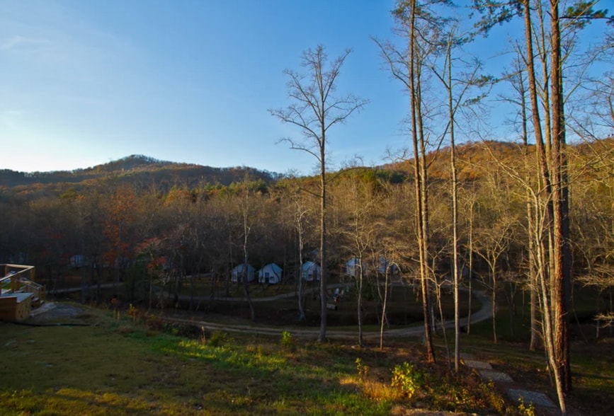 More Photos Of 391 Forest Service Rd, Blairsville Lodge Meeting Hall For Sale