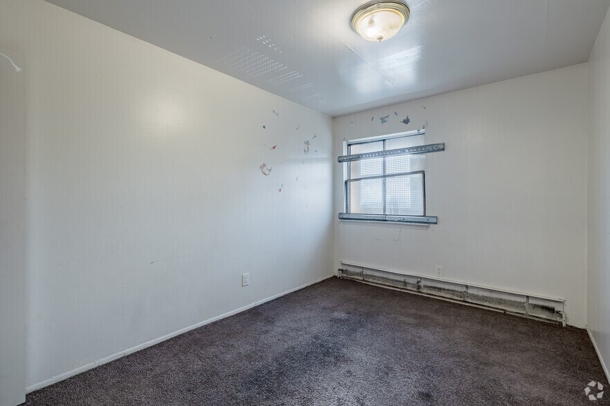 More Photos Of 9001 Southfield Fwy, Detroit Apartments For Sale