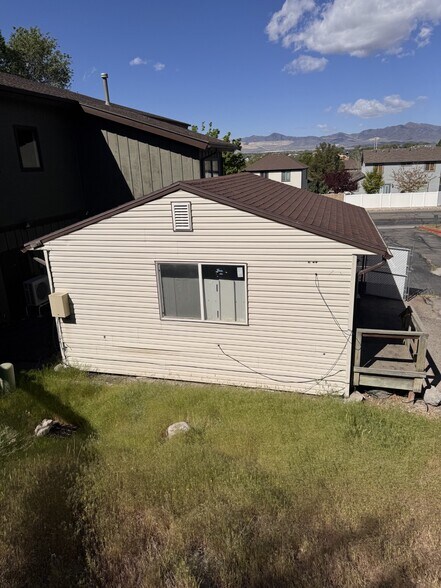 More Photos Of 9075 S Riverside Dr, Sandy Research And Development For Sale
