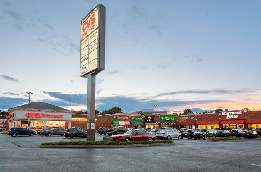 Primary Photo Of 2111 N Roan St, Johnson City Freestanding For Lease