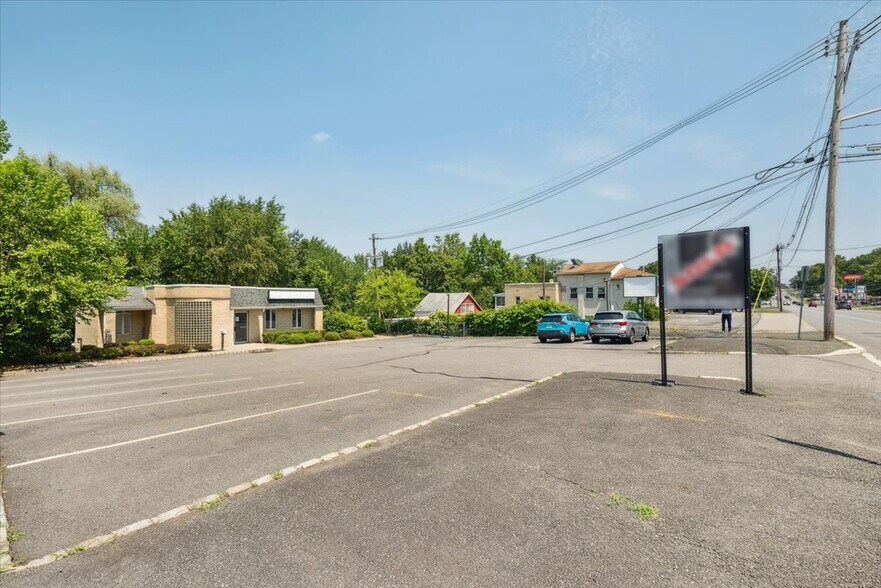 More Photos Of 159 Us Highway 46, Rockaway Office For Lease
