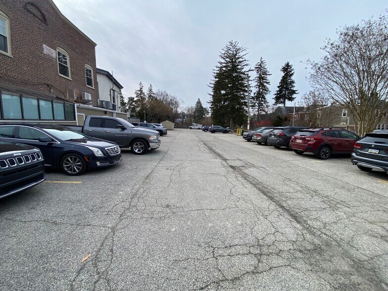 More Photos Of 9-23 W Highland Ave, Philadelphia Office For Lease