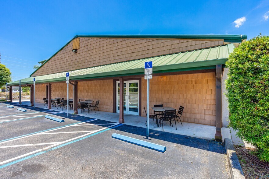 More Photos Of 4170 S Ridgewood Ave, Edgewater Specialty For Lease