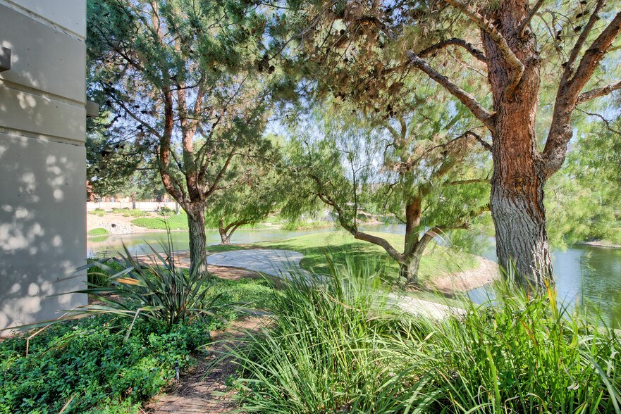 More Photos Of 11840 Pierce St, Riverside Office For Lease