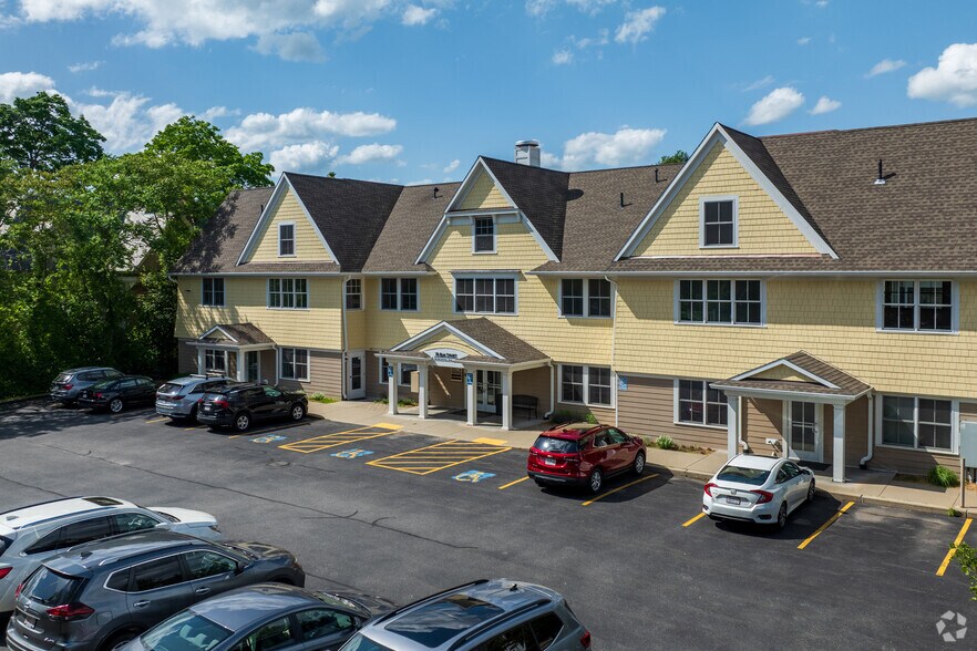 More Photos Of 70 Elm St, Worcester Office For Lease