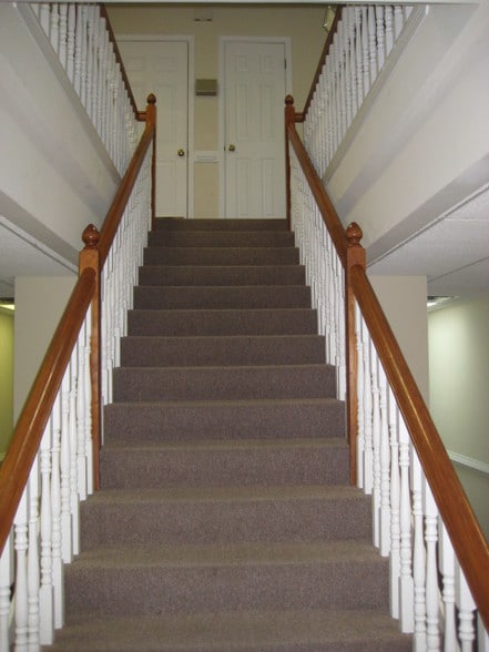 More Photos Of 911 N Tennessee St, Cartersville Office For Lease