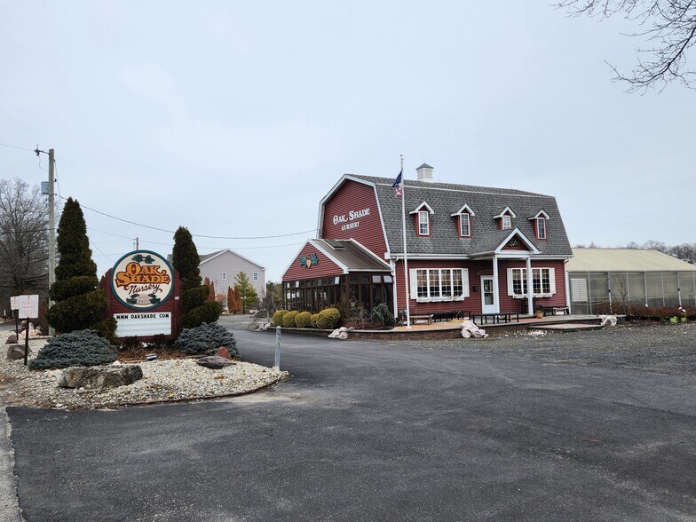 More Photos Of 434 Oakshade Rd, Shamong Garden Center For Sale