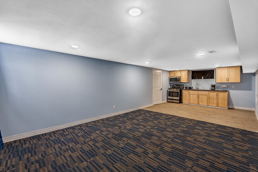 More Photos Of 6600 Federal Blvd, Denver Freestanding For Lease