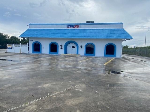 Primary Photo Of 3954 Byron Dr, Riviera Beach Warehouse For Lease