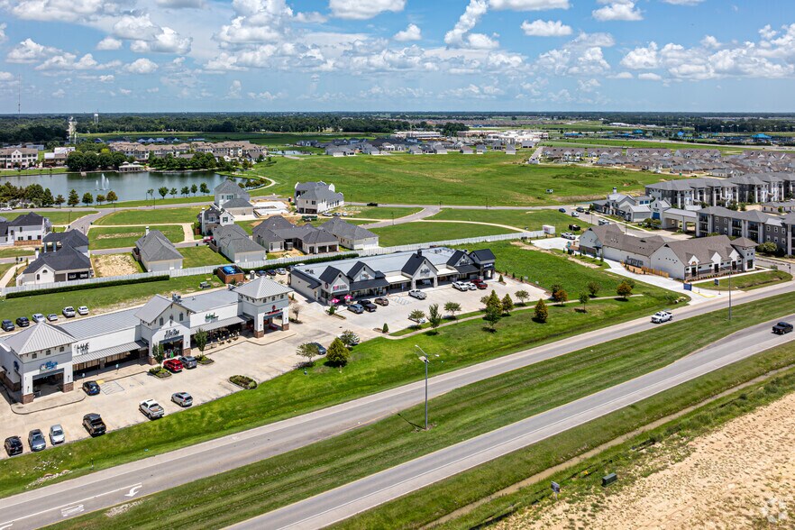 More Photos Of 1911 Chemin Metairie Pkwy, Youngsville Storefront Retail Office For Lease