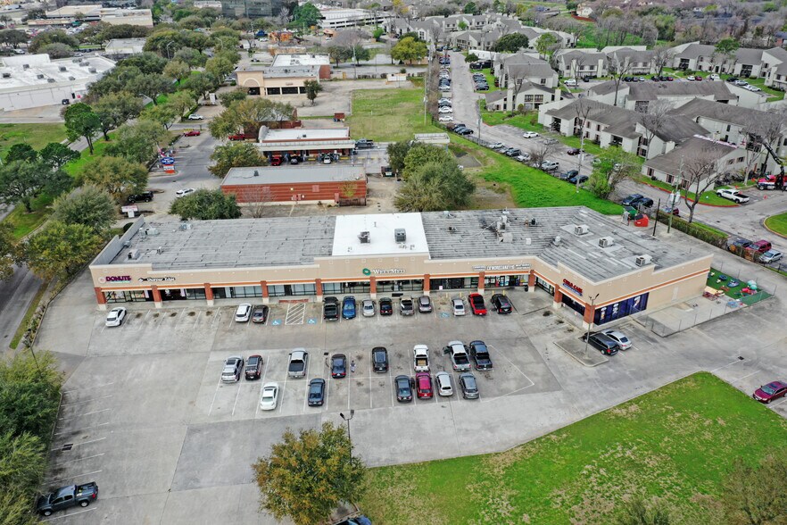 More Photos Of 7306 W Tidwell Rd, Houston General Retail For Sale