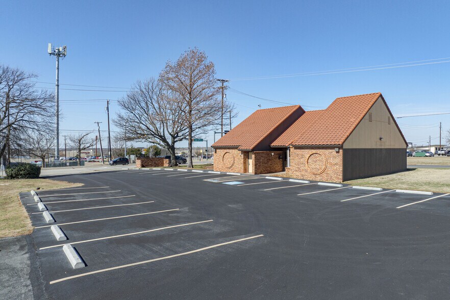 More Photos Of 3415 N Loy Lake Rd, Sherman Medical For Sale