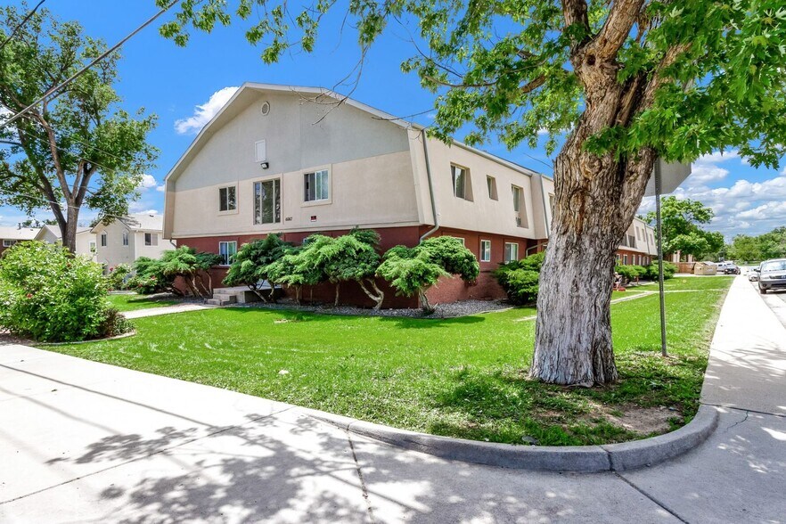 More Photos Of 6087 Wadsworth Blvd, Arvada Apartments For Sale