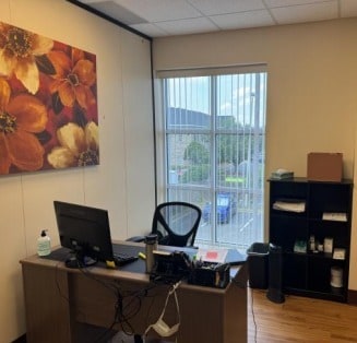 More Photos Of 1540 Purdue Dr, Fayetteville Medical For Sale