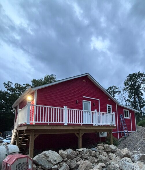 More Photos Of 915 Route 9W, Fort Montgomery Apartments For Sale