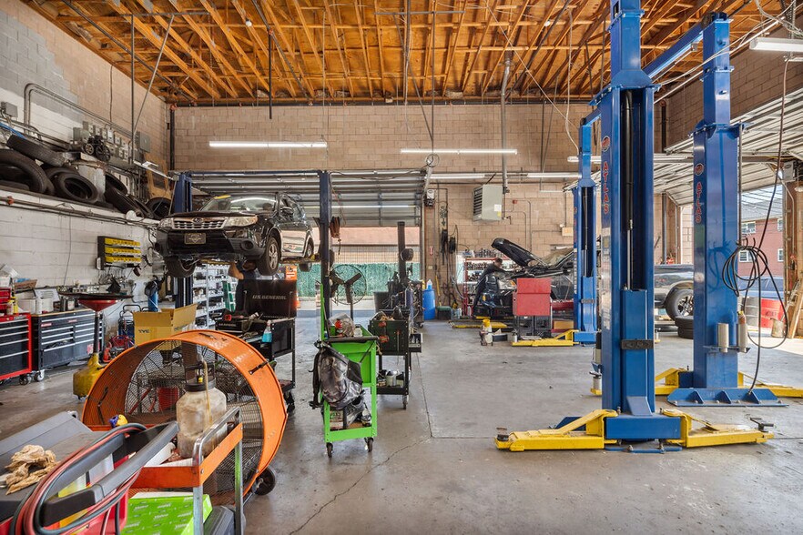 More Photos Of 146 N Main St, Spring Valley Service Station For Sale